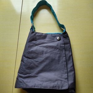 EUC SPECK IPAD LAPTOP CROSSBODY PURSE SHOULDER BAG GRAY TEAL BLUE CANVAS BAG